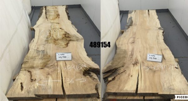 stack of wood 489154